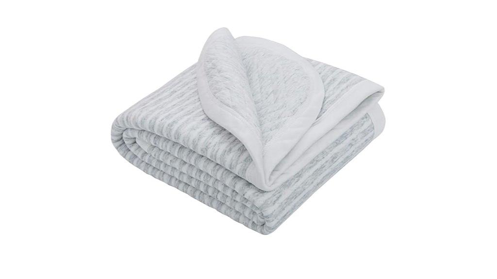 toddler sized quilted blanket