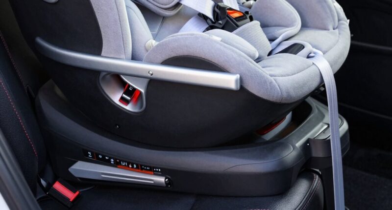 child safety seat features