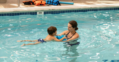 Central Texas families invited to free 30‑minute swim safety lesson