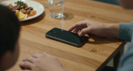 Column | Miss Manners: When A Dinner Guest Won’t Put The Phone Away